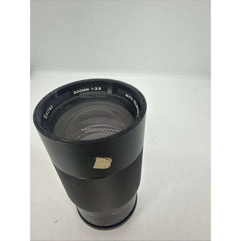 Vivitar Telephoto 200mm 1:3.5 Auto Telephoto Lens